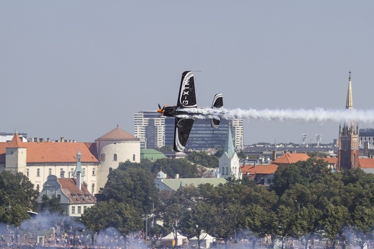 Skats uz Rīgas aviošovu no Radisson Blu Daugava 103564