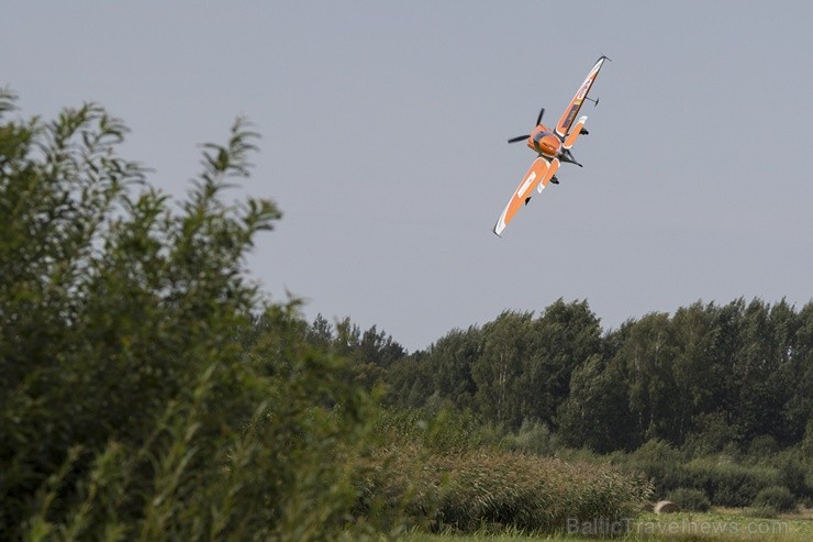 Riga Freestyle Aerobatic Master Cup 2013 pulcē pasaules labākos pilotus 103970