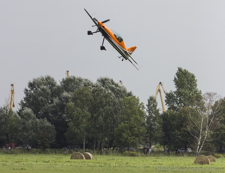 Riga Freestyle Aerobatic Master Cup 2013 pulcē pasaules labākos pilotus 103971