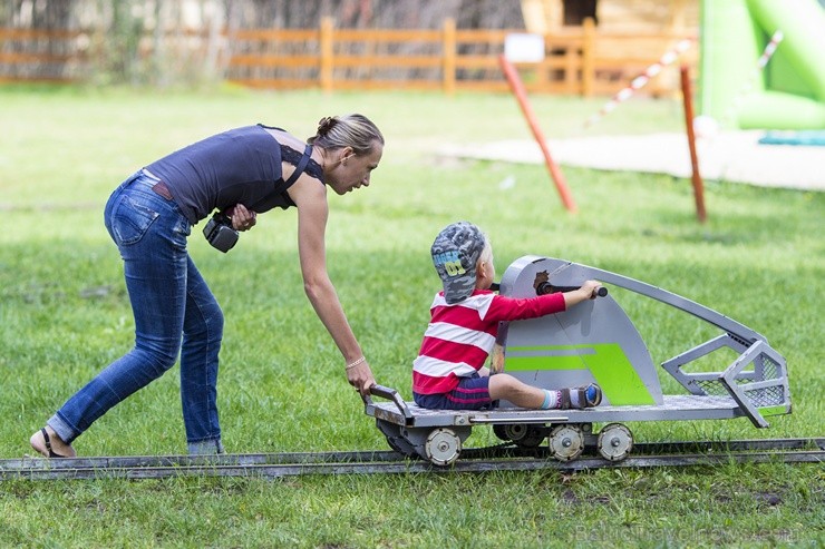 Pik Nik parks Rīgā piedāvā katram parka apmeklētājam atbilstošas atrakcijas - www.piknikparks.lv 104080