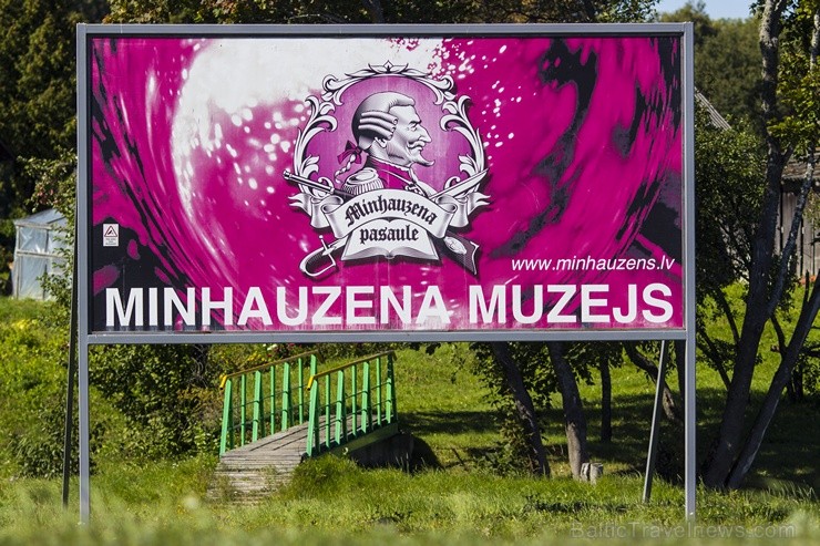 Minhauzena muzejā tapis, iespējams, lielākais alus kauss Eiropā - www.minhauzens.lv 105179