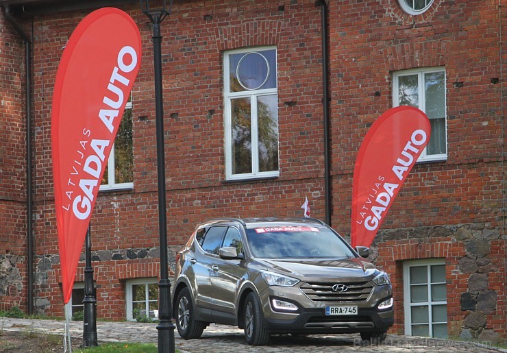 Latvijas «Gada auto 2014» pretendents: Hyundai Santa Fe 106763