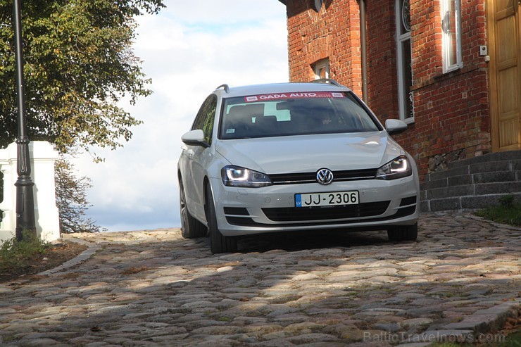 Latvijas «Gada auto 2014» pretendents: Volkswagen Golf Variant 106775