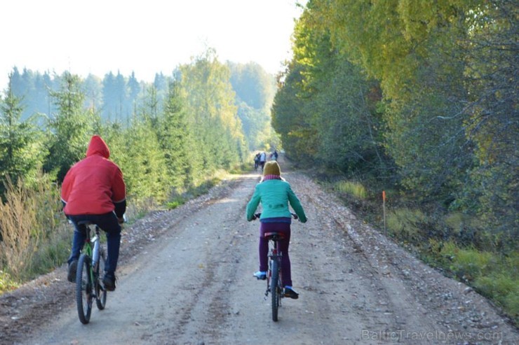 05.10.2013 vairāki velobraucēji piedalījās Gulbenes novada atklājumu tūrē ar velo, kuras laikā tika izmēģināts rekonstruētā ceļa Gulbene-Rēzekne jauna 107359