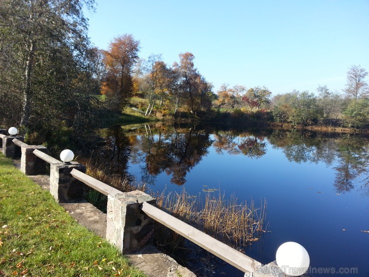 Ventspils TIC iesaka doties Zelta rudens ekskursijā par Ventspils novadu. Maršruts: Ventspils- Vārve- Zūras- Vendzavas- Zlēkas- Piltene- Landze- Vents 107605