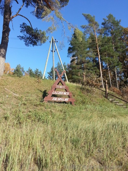 Ventspils TIC iesaka doties Zelta rudens ekskursijā par Ventspils novadu. Maršruts: Ventspils- Vārve- Zūras- Vendzavas- Zlēkas- Piltene- Landze- Vents 107612