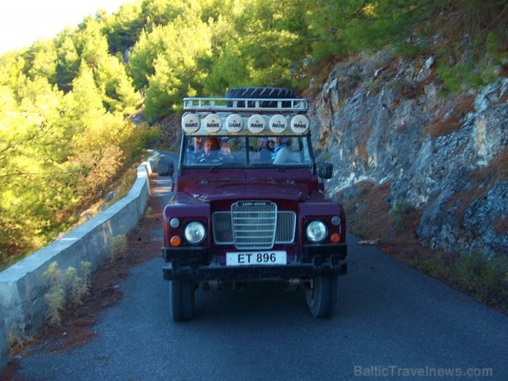 Džipu tūre Ziemeļkipras kalnos (Jeep tour in the mountains of Northern Cyprus). Vairāk informācijas interneta vietnē www.latviatours.lv 107890