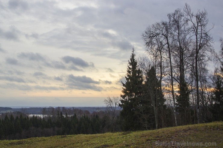 No Egļukalna skatu torņa paveras skats uz Daugavpils pilsētu un pat Ignalinas AES 108926