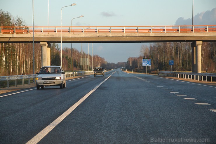 Travelnews.lv izbrauc jauno autoceļa maršrutu Tīnūži - Koknese. 108984