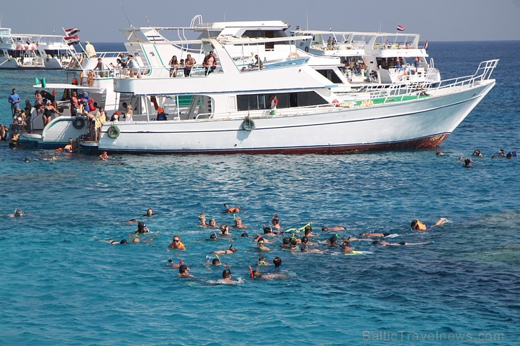 Snorkelēšana Sarkanajā jūrā ir gandrīz kā pienākums katram tūristam  - vairāk informācijas par ceļojumiem uz Ēģipti skatiet pie GoAdventure 109029
