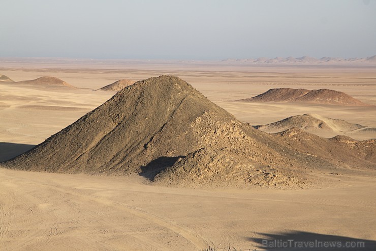 Džipu izbrauciens tuksnesī pie Hurgadas. Vairāk informācijas par ceļojumiem uz Ēģipti pie tūroperatora GoAdventure 109048