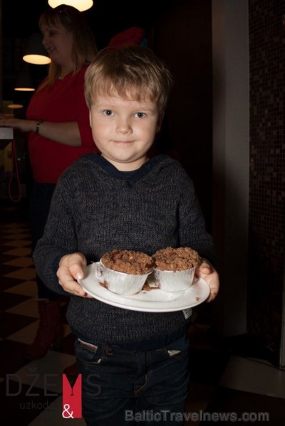 Katru otro sestdienu no pulksten 16.00 līdz 18.00 Rīgas restorānā Džems norisinās jautrā bērnu pavārskola. Vairāk informācijas interneta vietnē www.dz 109273