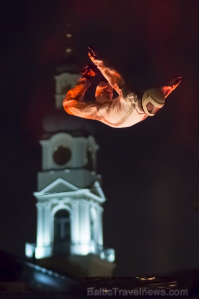 AERODIUM ar iespaidīgu uzvedumu atklāj gaismas festivālu Staro Rīga 109468