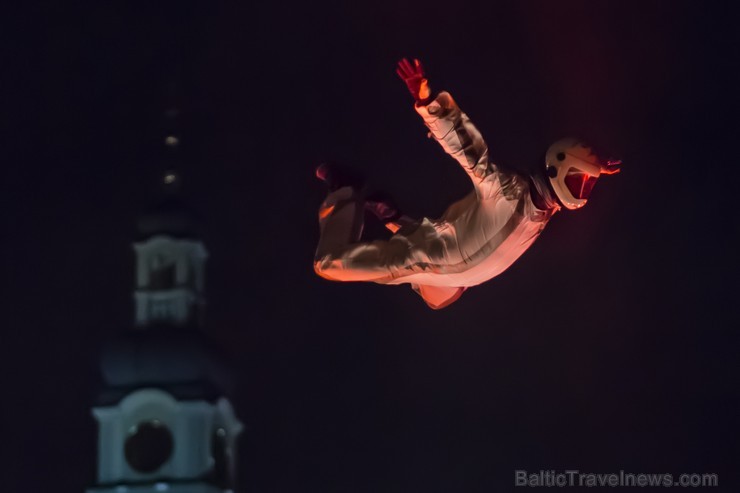 AERODIUM ar iespaidīgu uzvedumu atklāj gaismas festivālu Staro Rīga 109470