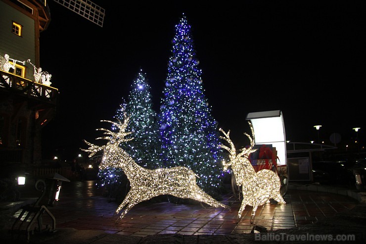 Gaismas festivāls Staro Rīga izgaismo galvaspilsētu. Vairāk informācijas - www.staroriga.lv 109515