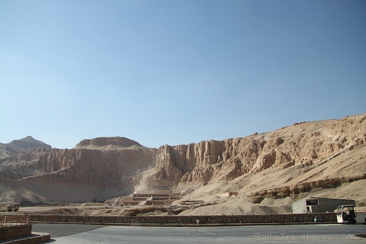 Travelnews.lv apmeklē valdnieces Hatšepsutas templi Luksorā. Vairāk informācijas par ceļojumiem uz Ēģipti - www.GoAdventure.lv 109686