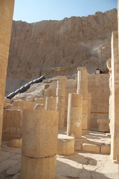 Travelnews.lv apmeklē valdnieces Hatšepsutas templi Luksorā. Vairāk informācijas par ceļojumiem uz Ēģipti - www.GoAdventure.lv 109698