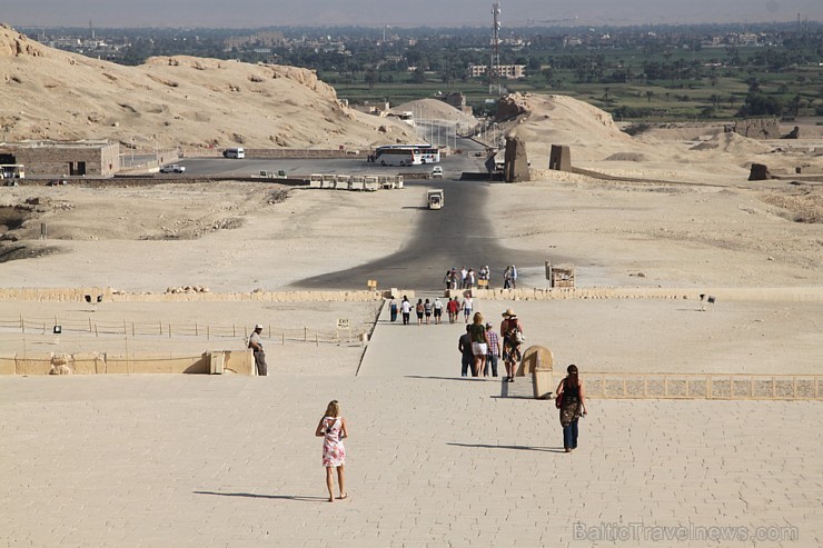 Travelnews.lv apmeklē valdnieces Hatšepsutas templi Luksorā. Vairāk informācijas par ceļojumiem uz Ēģipti - www.GoAdventure.lv 109712