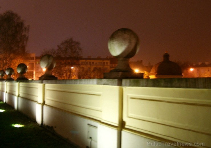 Travelnews.lv novembra nogalē apmeklē grezno Braņicka pili Polijas lielākajā ziemeļaustrumu pilsētā Bjalistokā 109896