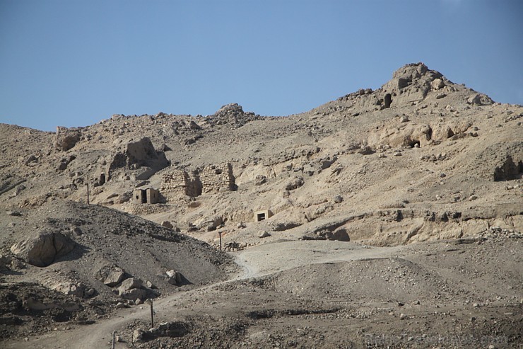 Daži ieskati no Ēģiptes vecās galvaspilsētas Luksoras apkārtnes. Vairāk informācijas par ceļojumiem uz Ēģipti - www.goadventure.lv 109928