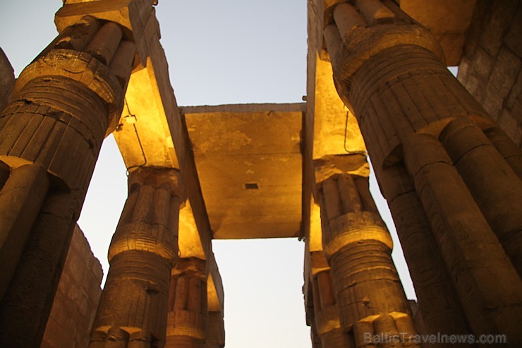 Travelnews.lv apmeklē Karnakas templi Luksorā. Vairāk informācijas par ceļojumiem uz Ēģipti - www.goadventure.lv 109977