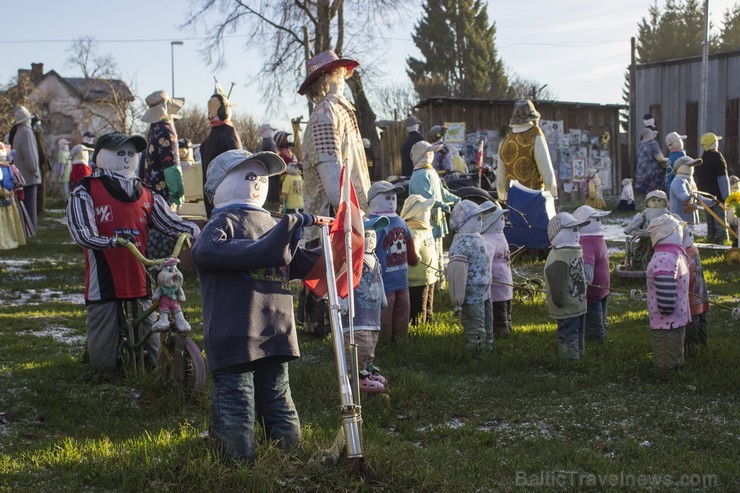 Sabiles leļļu ieleja priecē gan mazus, gan lielus 110477