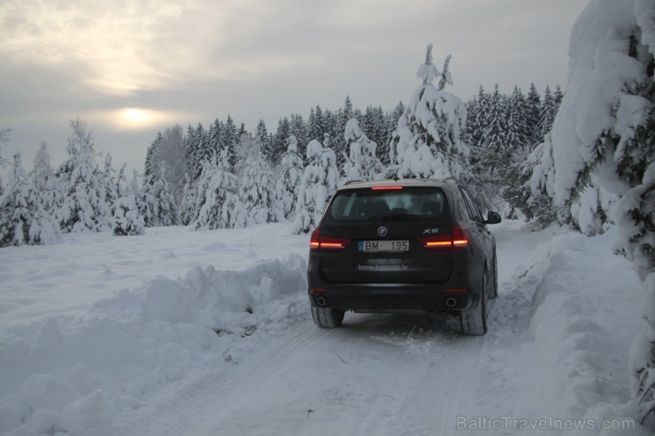 Travelnews.lv dodas dienas ceļojumā ar jauno BMW X5 3.0d 110897