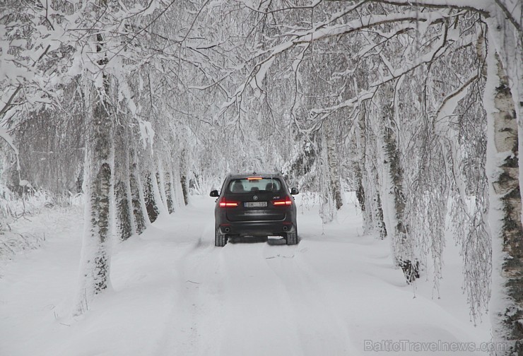 Travelnews.lv dodas dienas ceļojumā ar jauno BMW X5 3.0d 110901