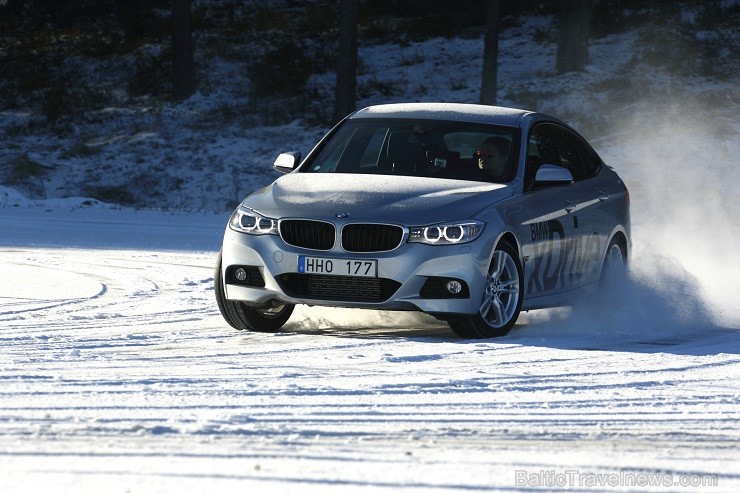 21.01.2014 sporta kompleksā 333 aizvadīta BMW xDrive diena 112906