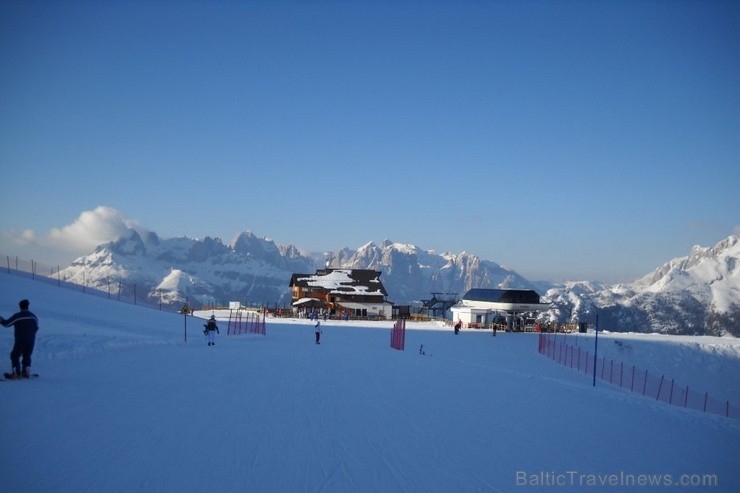 Val di Fassa kūrorts ietver vairākus mazus kūrortciematiņus - Kampitello, Kanaceja, Macina, Moena, Poca, Vigo un Soraga. 113135