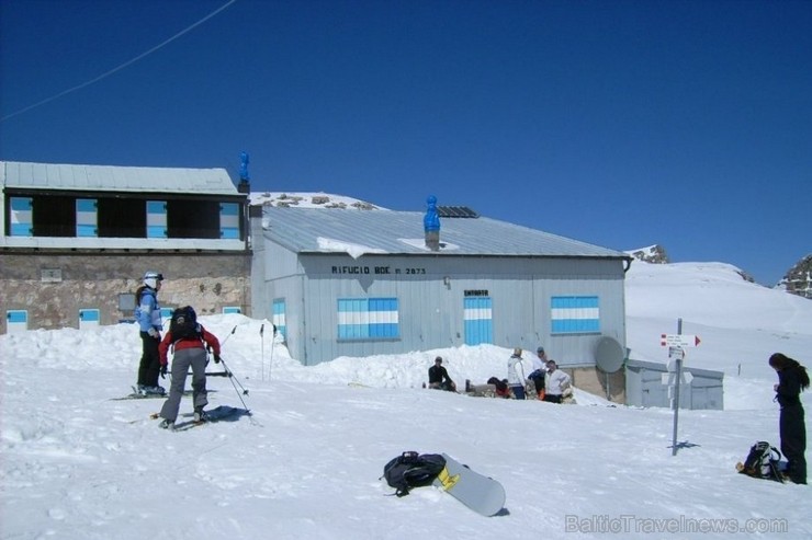 Val di Fassa kūrorts ietver vairākus mazus kūrortciematiņus - Kampitello, Kanaceja, Macina, Moena, Poca, Vigo un Soraga. 113142