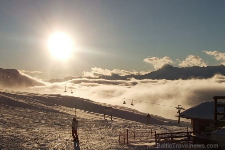 Madonna di Campiglio kūrorts atrodas Itālijas Ziemeļos starp Brenta Dolomītu Alpiem un Adamello-Presanella Glacieriem. 113146