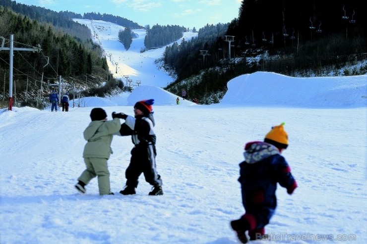 Plejsy atpūtas un slēpošanas kūrorts atrodas Slovākijā, olovske Vrchy kalnu masīvā apmēram 1000 m augstumā.Tas piedāvā 14 trases gan iesācējiem, gan p 113207