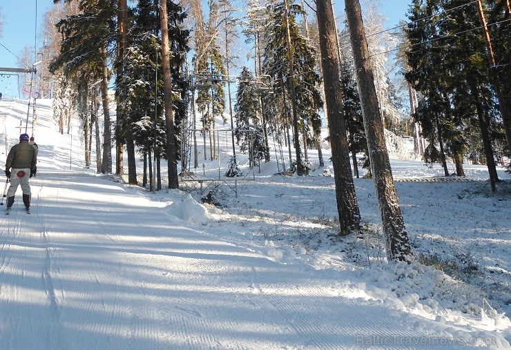 26.01.2014 Riekstukalna apmeklētājus sals nebiedēja. Par spīti lielajam aukstumam ziemas priekus baudīja gan mazi, gan lieli 113326