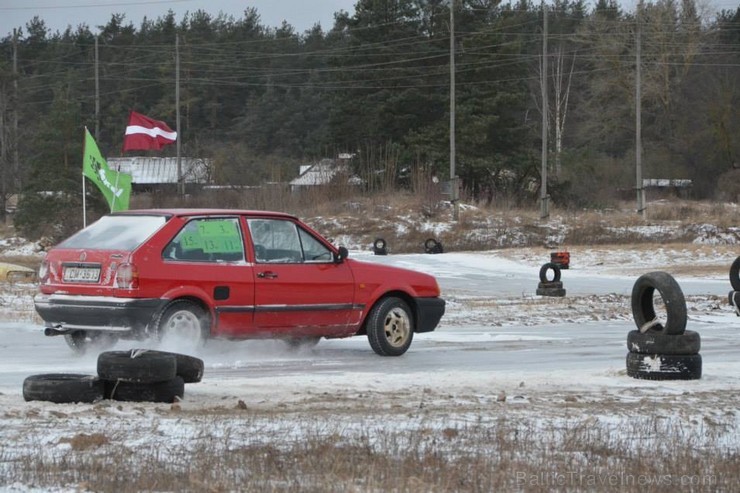 Lūsis 2014 sacensību pirmais posms tika aizvadīts 1. februārī Jēkabpilī, pie Radžu ūdenskrātuves. 113943