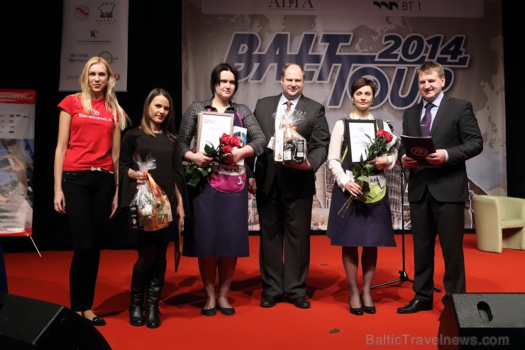 «GADA CILVĒKS TŪRISMĀ 2013» nominācijas «Tūrisma informācijas centra vadītājs 2013» laureāti ir Gita Memmēna (Saulkrastu TIC) un Ilze Millere (Limbažu 114324