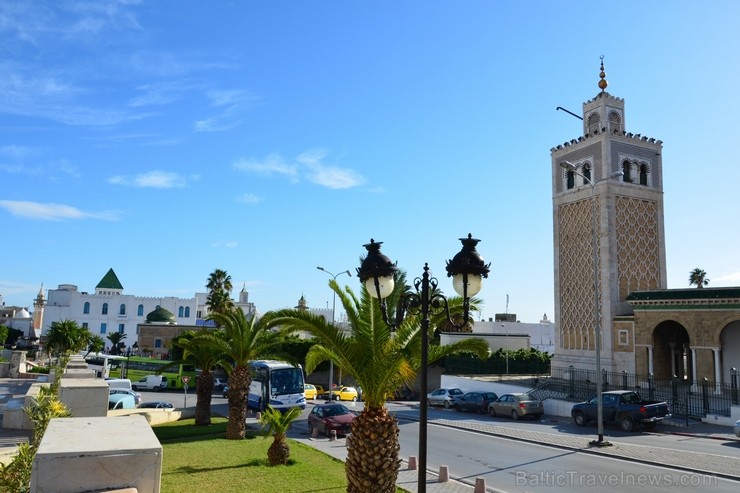 Tunisas centrā. Vecpilsēta Medina, Tunisijas sirds un UNESCO pasaules kultūras mantojuma piemineklis. Vairāk informācijas www.remirotravel.lv 115170