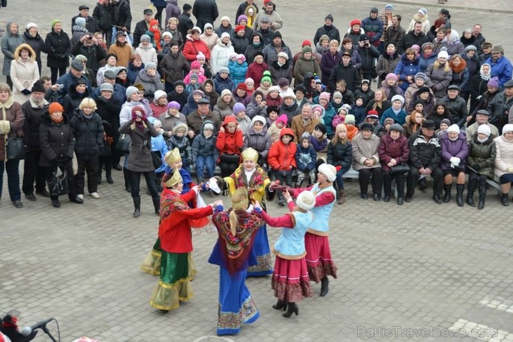 Jēkabpilī 1.martā Vecpilsētas laukumā notikusi Ziemas pavadīšana un Pavasara sagaidīšana jeb Masļeņicas svinēšana, ko ik gadu organizē Jēkabpils kriev 115623