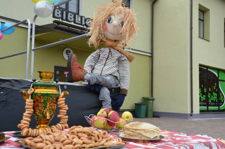 Jēkabpilī 1.martā Vecpilsētas laukumā notikusi Ziemas pavadīšana un Pavasara sagaidīšana jeb Masļeņicas svinēšana, ko ik gadu organizē Jēkabpils kriev 115627