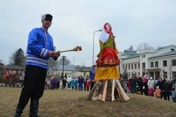 Jēkabpilī 1.martā Vecpilsētas laukumā notikusi Ziemas pavadīšana un Pavasara sagaidīšana jeb Masļeņicas svinēšana, ko ik gadu organizē Jēkabpils kriev 115635