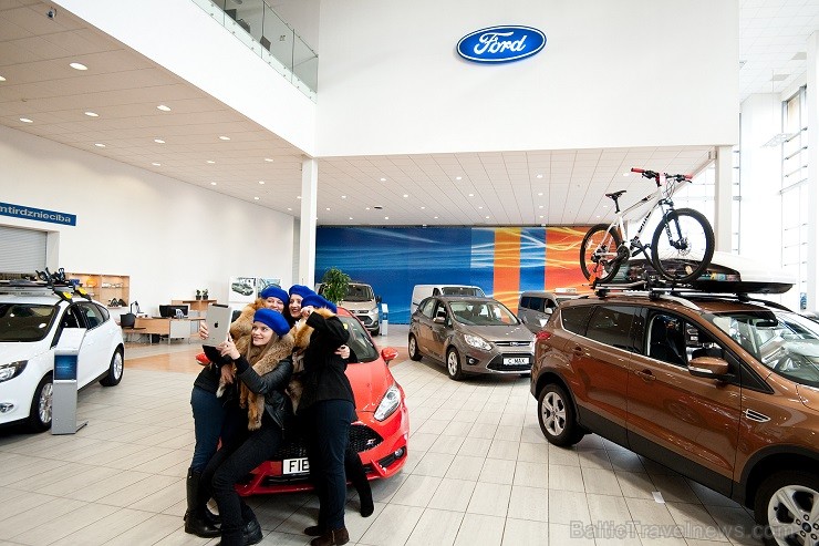 Kopumā vairāk nekā 500 selfiji 8.martā tika radīti FORD salonā, kur atradās viens no BTA Sieviešu dienas rallija kontrolpunktiem 116592