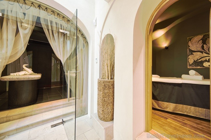 5* viesnīcā atrodas eleganti apartamenti, zivju restorāns Le Dome un miera oāze Dome SPA. Viesnīcā iespējams rīkot arī sanāksmes un pasākumus. Vairāk  117369