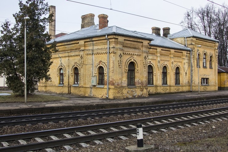 Līdz mūsdienām ir saglabājusies 19.gs beigās/20.gs. sākumā celtā dzelzceļa stacijas ēka, kuru pasažieru vajadzībām mūsdienās gan neizmanto 117994