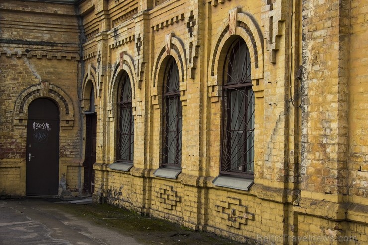 Līdz mūsdienām ir saglabājusies 19.gs beigās/20.gs. sākumā celtā dzelzceļa stacijas ēka, kuru pasažieru vajadzībām mūsdienās gan neizmanto 118000