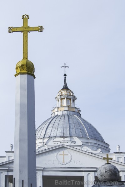 Daugavpils Svētā Pētera ķēdēs baznīca ir Daugavpilī vecākā saglabājusies baznīca 119014