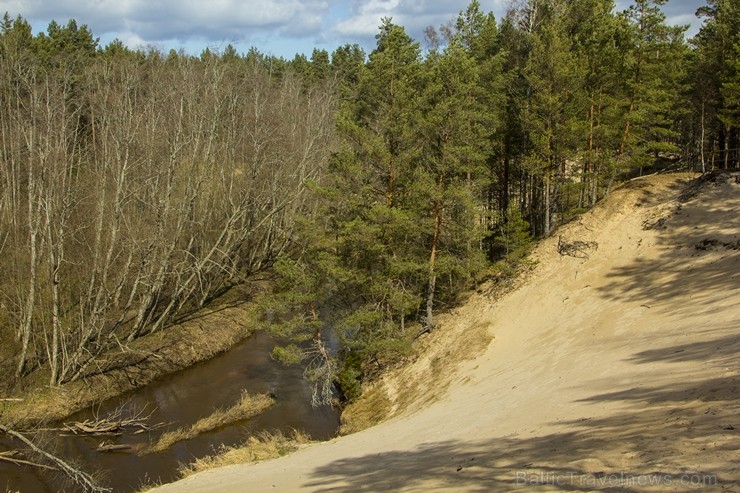 Pūrciema Baltās kāpas apkārtne saista gan ar savu pirmatnējo dabu, gan savu vēsturi 119300