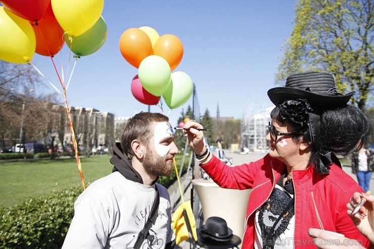 Veloentuziasti 24.03.2014 atklāja «Rīgas velo» nedēļu un kampaņu «Cieņa darbojas!» 119393