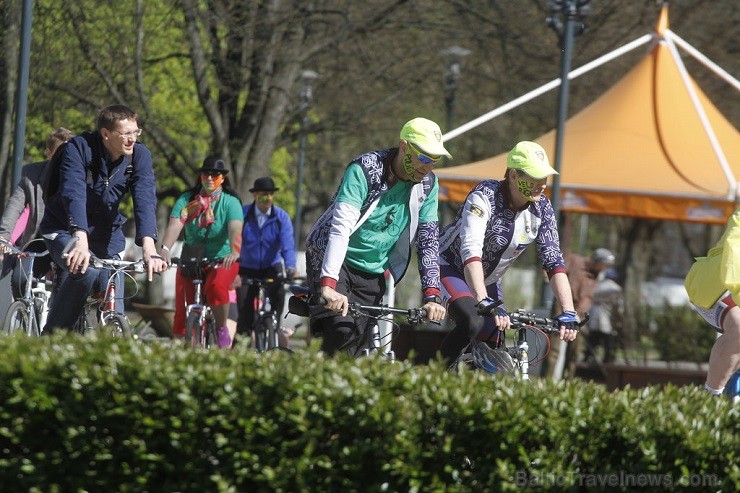 Veloentuziasti 24.03.2014 atklāja «Rīgas velo» nedēļu un kampaņu «Cieņa darbojas!» 119397