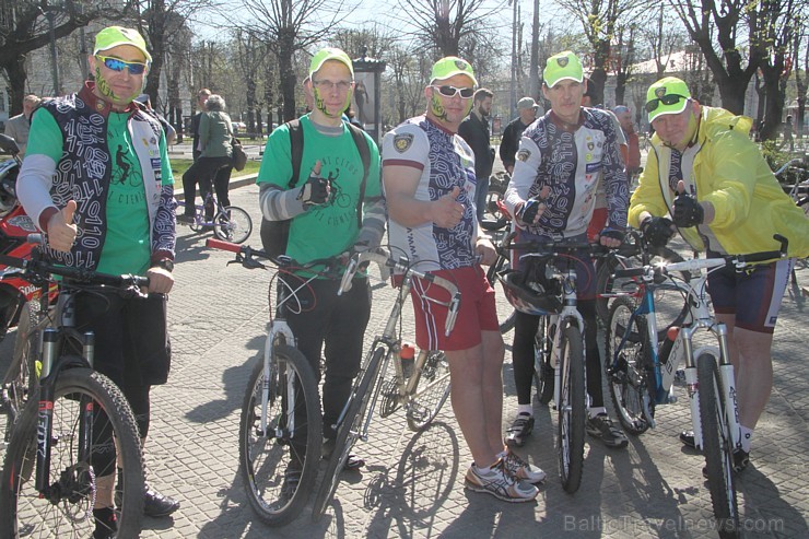 Veloentuziasti 24.03.2014 atklāja «Rīgas velo» nedēļu un kampaņu «Cieņa darbojas!» 119417