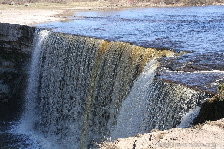 Lai gan pēc HES uzcelšanas uz Jägala upes ūdenskritums ir zaudējis savu spēku, tomēr joprojām saista tūristus ar savu mežonīgu dabu un faktu - platāka 119554